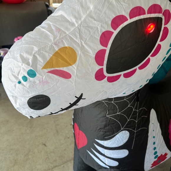 Halloween inflatables, skeleton, unicorn, skeleton cat, easy uo,6 feet  EUC - Picture 5 of 10